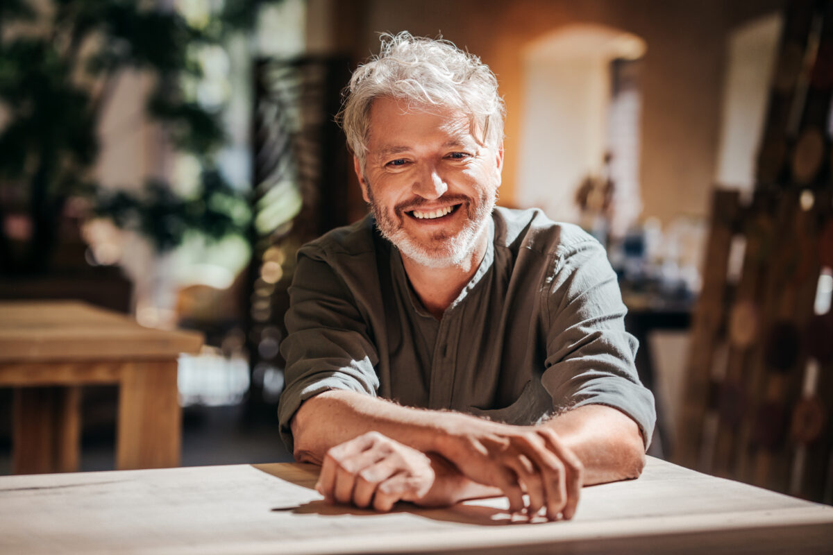 Kürt Rogiers vervoegt Nachtwachtcast voor nieuwe theatervoorstelling