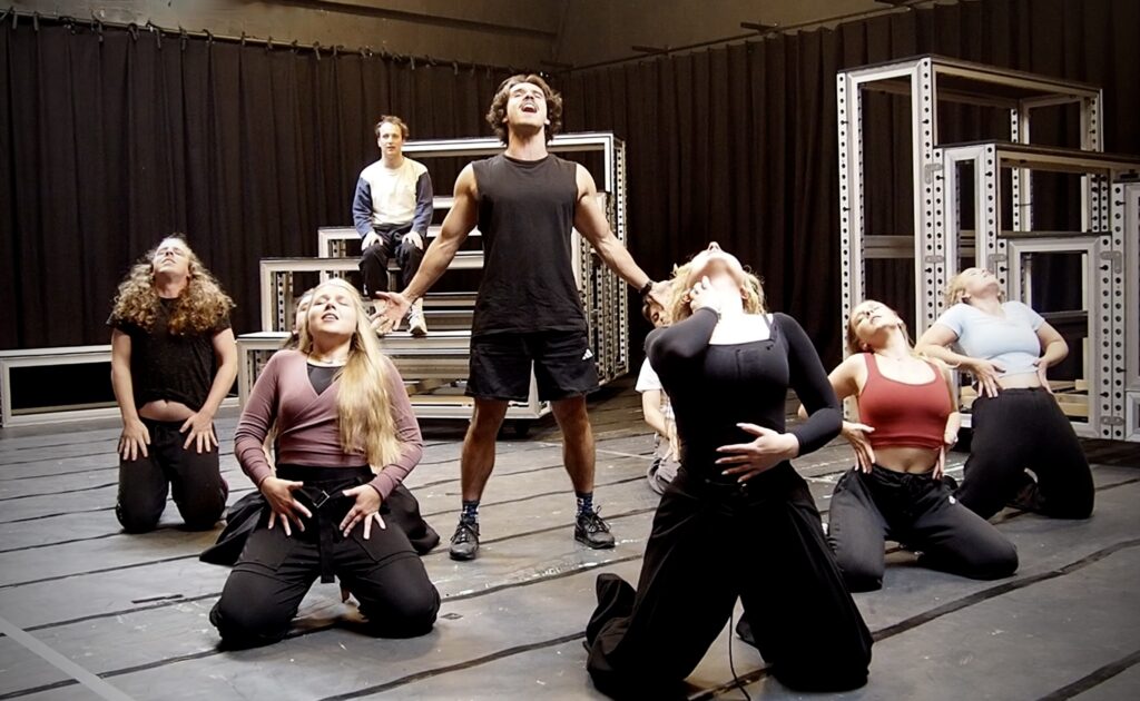 Producent en regisseur Niels de Valk: “Ik ben nu al bijzonder trots op wat deze jonge cast laat zien” - © InTeam Producties