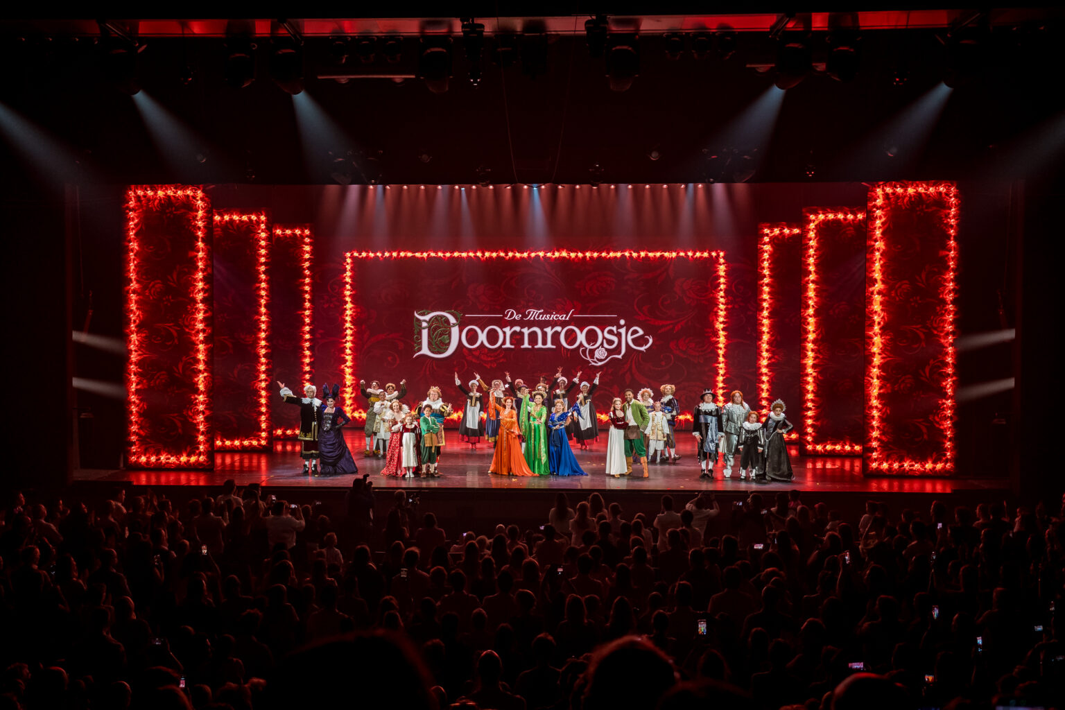 Met Doornroosje brengt Studio 100 haar puurste musical in jaren - © Studio 100
