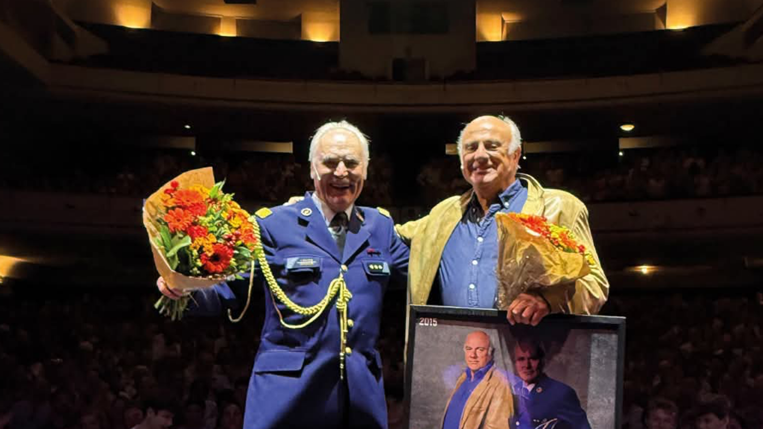 In Het Slotakkoord staan Frans Maas en Herbert Flack nog een laatste keer op het podium als hoofdcommissaris Van Nuffel en inspecteur Pieter Van In - © Backstage Producties